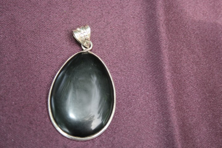 Natural Black Onyx Gemstone Pendant(Sterling Silver) inner strength, focus attention, will power, self mastery, discipline and reason 4754